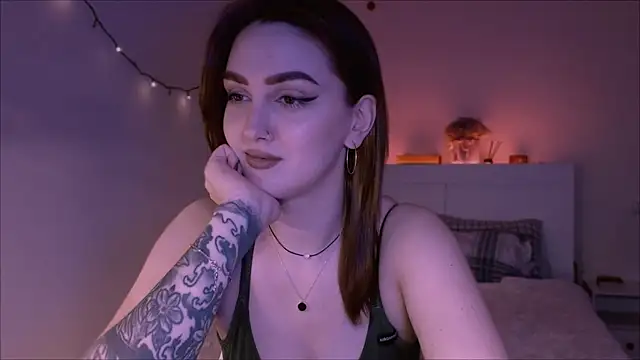 LilyFarey online show from January 2025 06:10:01 PM