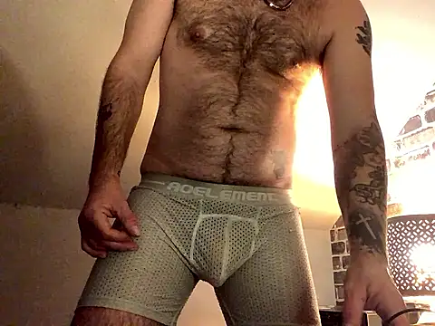 Snapshot of GhetTOfag_ chatting on December 2024 07:36:01 AM GhetTOfag online show from December 2024 07:36:01 AM