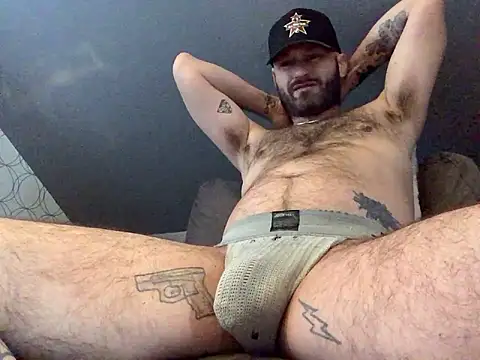 Snapshot of GhetTOfag_ chatting on January 2025 08:07:02 PM GhetTOfag online show from January 2025 08:07:02 PM