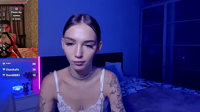 SophieCatty online show from October 2025 10:43:01 PM