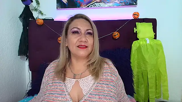yayita mature online show from October 2025 03:13:01 PM