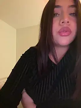 Snapshot of marcimaa chatting on February 2025 02:27:02 AM marcimaa online show from February 2025 02:27:02 AM