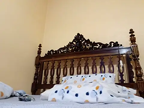 White rabbit  online show from December 2025 03:40:02 PM