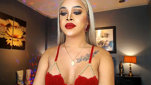 MarryQueen22 online show from November 2025 01:52:02 AM