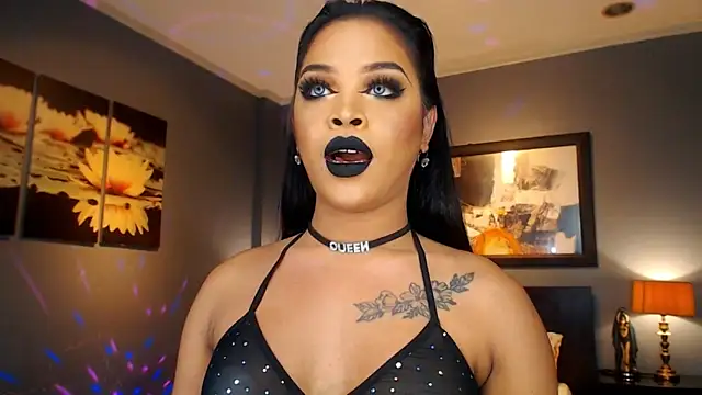 MarryQueen22 online show from April 2026 01:52:01 AM