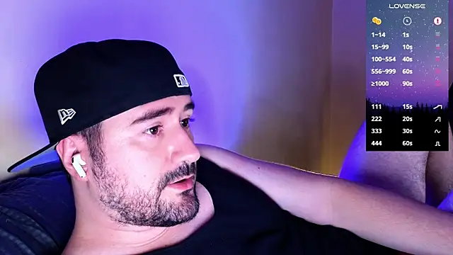 Snapshot of DominantTheo chatting on February 2025 06:14:01 AM DominantTheo online show from February 2025 06:14:01 AM