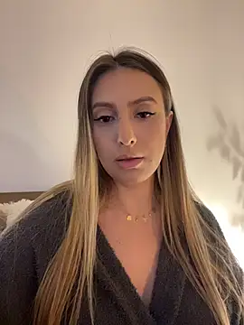 Eva Ryen online show from December 2025 04:35:01 PM