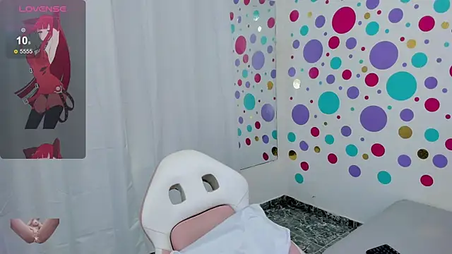 Adele LatinLady online show from February 2025 08:19:01 PM