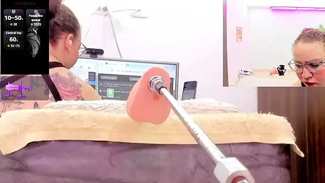 Paulina Davis  online show from February 2026 12:00:02 AM