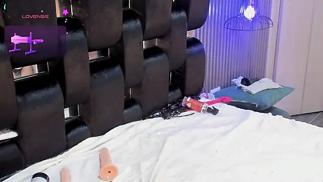 levana1 online show from September 2025 03:17:02 PM