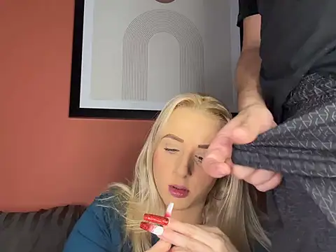 Strongqueen online show from December 2024 08:04:02 PM