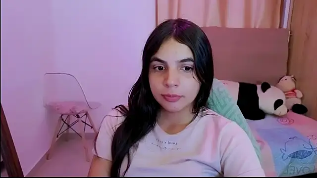  elenna online show from April 2026 06:19:02 PM