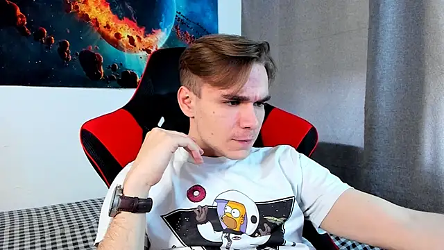 Snapshot of LetsDoSomethingFun chatting on February 2025 01:51:02 PM LetsDoSomethingFun online show from February 2025 01:51:02 PM