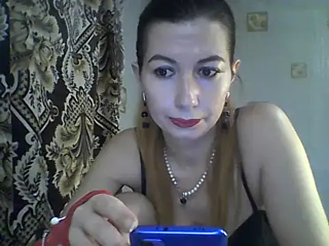 Snapshot of Olesja chatting on December 2024 07:00:01 PM Olesja online show from December 2024 07:00:01 PM