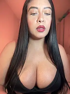 cami ortiz   online show from September 2025 05:00:01 AM