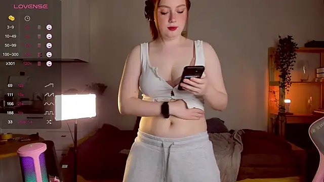 Sofy Benson online show from November 2025 12:31:02 PM