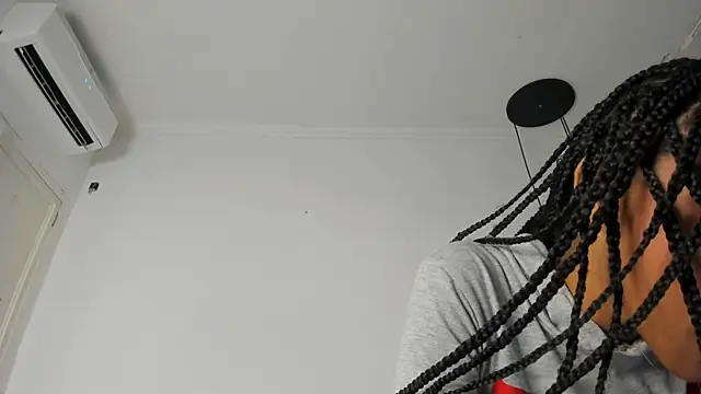 kristyl paez online show from May 2026 07:00:02 PM