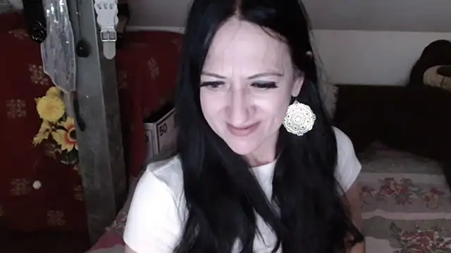 DebraMilf online show from May 2026 03:01:01 AM