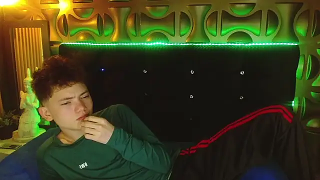 cruz dante online show from April 2026 07:18:02 PM