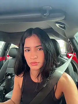 I am kat online show from December 2025 06:48:01 PM