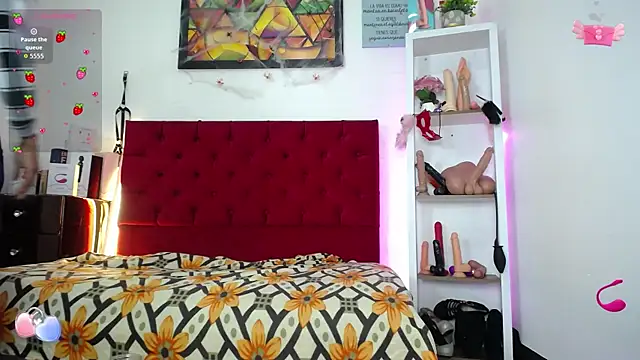 louise nails online show from November 2025 03:12:02 PM