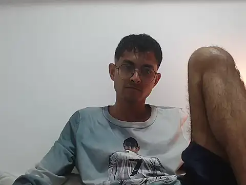 kingderzon online show from May 2026 11:34:01 PM