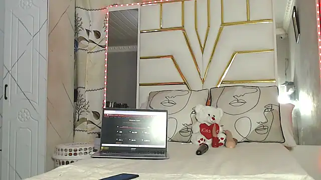 Snapshot of SexyyNana chatting on November 2025 11:59:02 PM SexyyNana online show from November 2025 11:59:02 PM