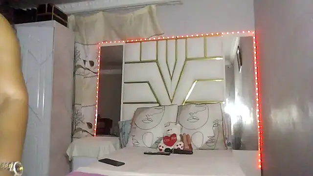 Snapshot of SexyyNana chatting on November 2025 11:50:01 PM SexyyNana online show from November 2025 11:50:01 PM