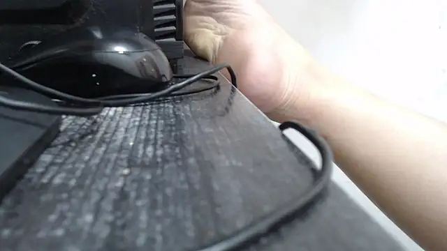 Laura hottt online show from November 2025 02:20:01 AM