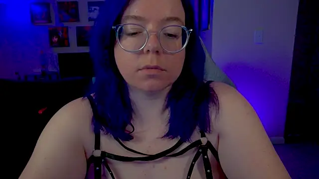 KiraSpitQueen online show from April 2026 03:48:02 AM