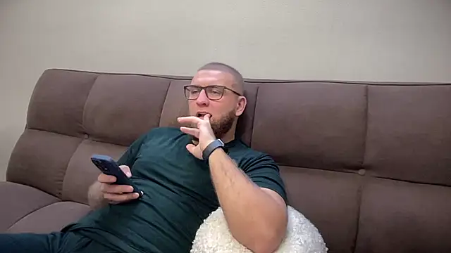 Bear bear  online show from January 2025 10:09:02 AM