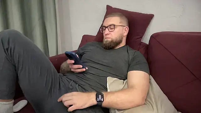 Bear bear  online show from February 2025 03:17:02 PM