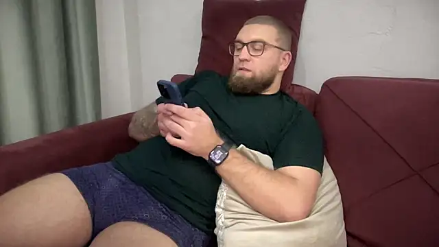 Bear bear  online show from February 2025 04:35:01 PM