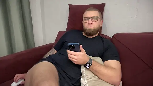 Bear bear  online show from February 2025 03:38:01 PM