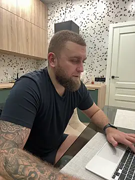 Bear bear  online show from February 2025 07:56:01 PM