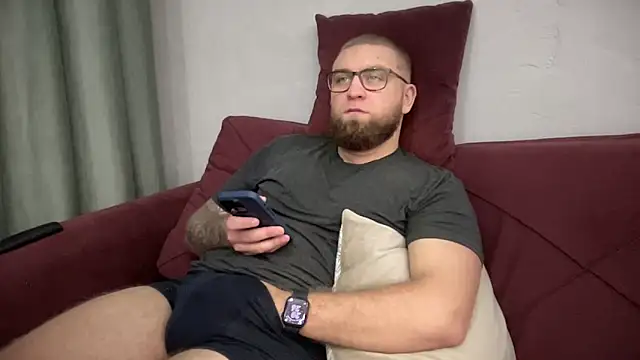 Bear bear  online show from February 2025 05:27:01 PM