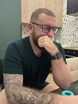 Bear bear  online show from February 2025 11:21:02 PM