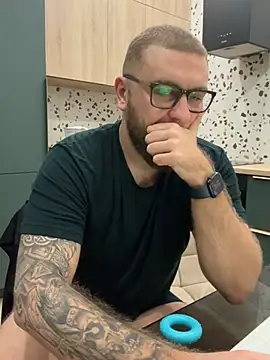 Bear bear  online show from February 2025 03:58:02 PM