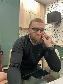 Bear bear  online show from February 2025 04:26:01 PM