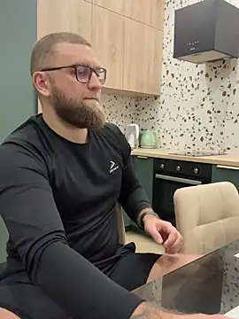 Bear bear  online show from February 2025 05:58:02 PM