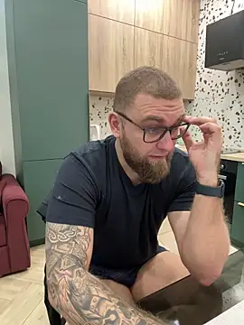 Bear bear  online show from February 2025 02:31:02 PM