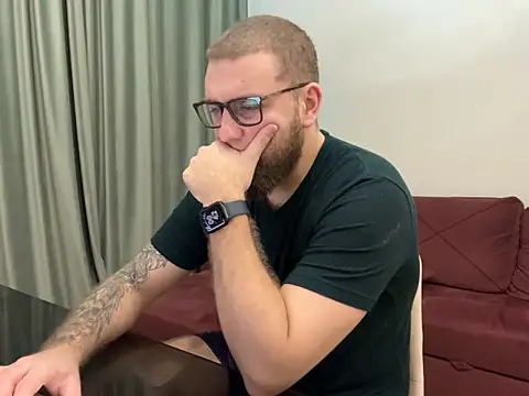 Bear bear  online show from March 2025 09:42:02 PM