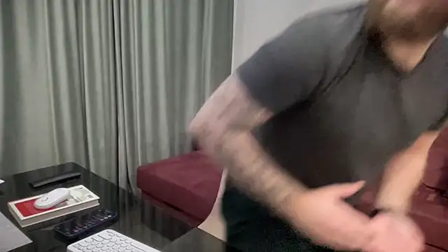 Bear bear  online show from March 2025 09:48:02 PM