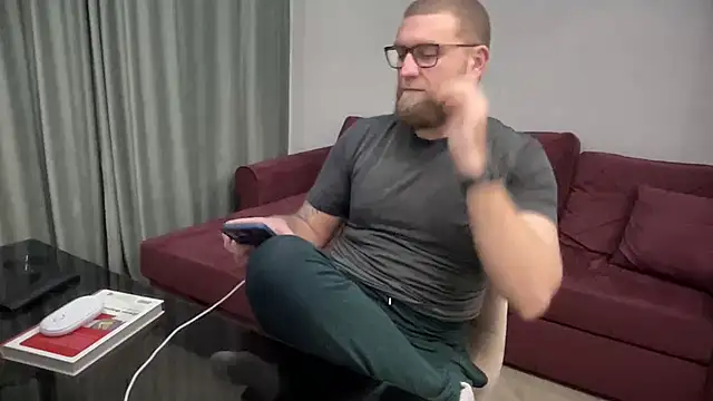 Bear bear  online show from March 2025 12:55:02 AM