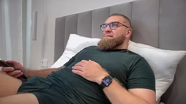 Bear bear  online show from September 2025 10:20:02 AM