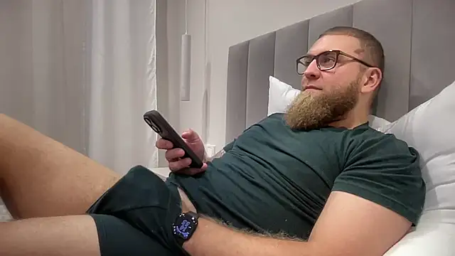 Bear bear  online show from October 2025 11:55:01 AM