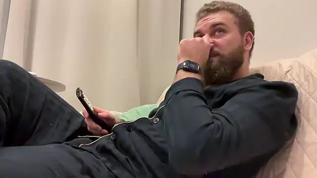 Bear bear  online show from February 2026 07:13:02 PM