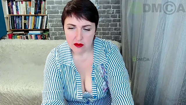 Rainbow lady online show from December 2025 02:52:02 AM