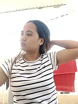 xTheLastVIRGINx online show from April 2026 05:57:01 AM