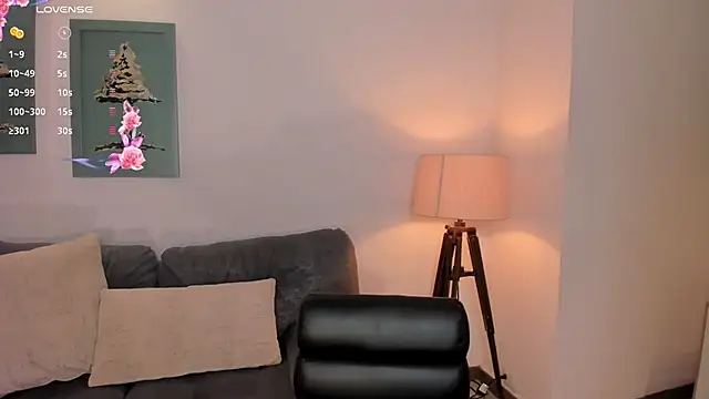 JuanitaClay online show from January 2025 01:58:01 PM